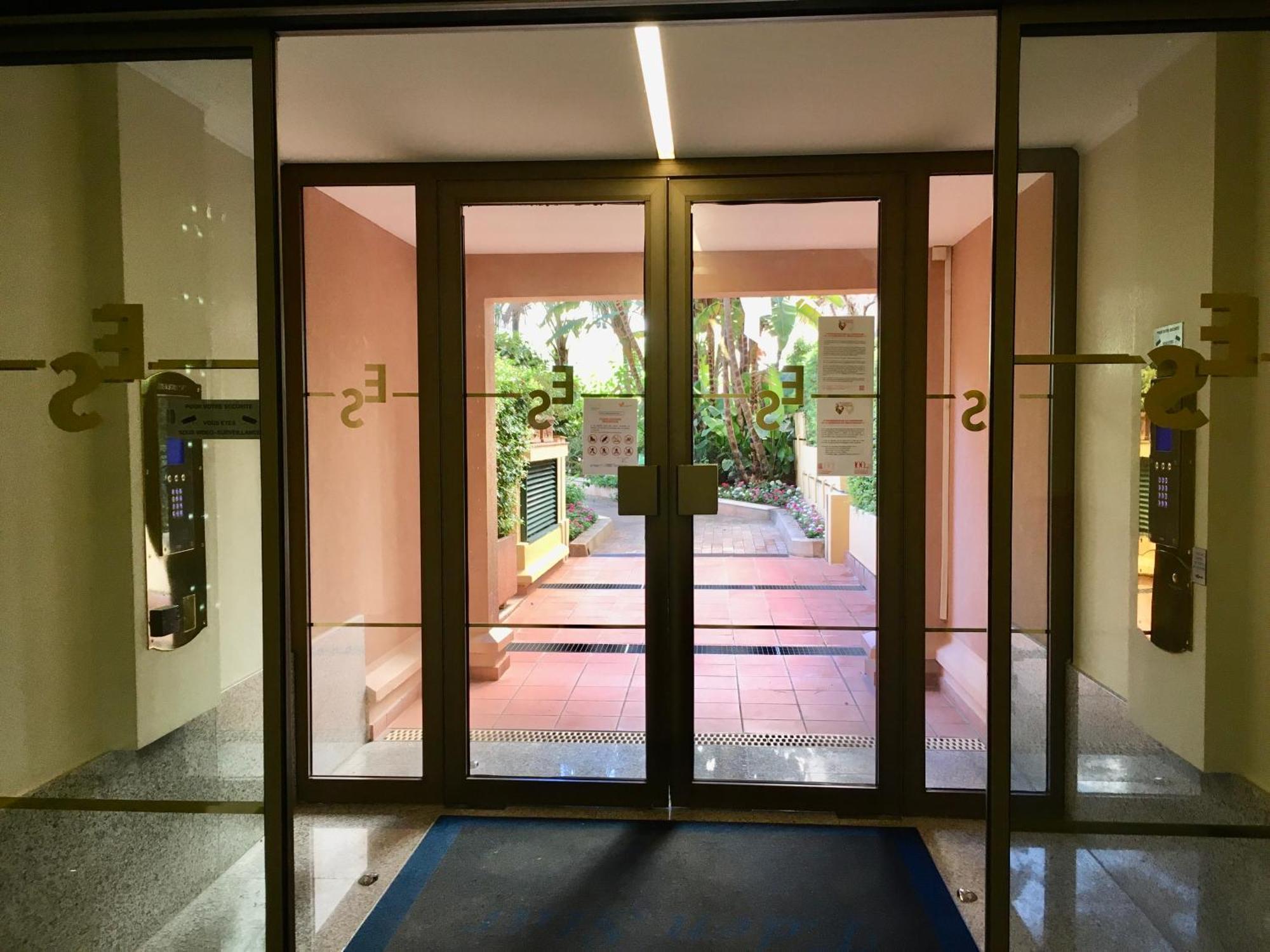 Monaco, Elegant & Quiet Renovated Apartment, In Fontvieille District, With Terrace & Pool, 15Min Walk To F1 Grand Prix Dış mekan fotoğraf